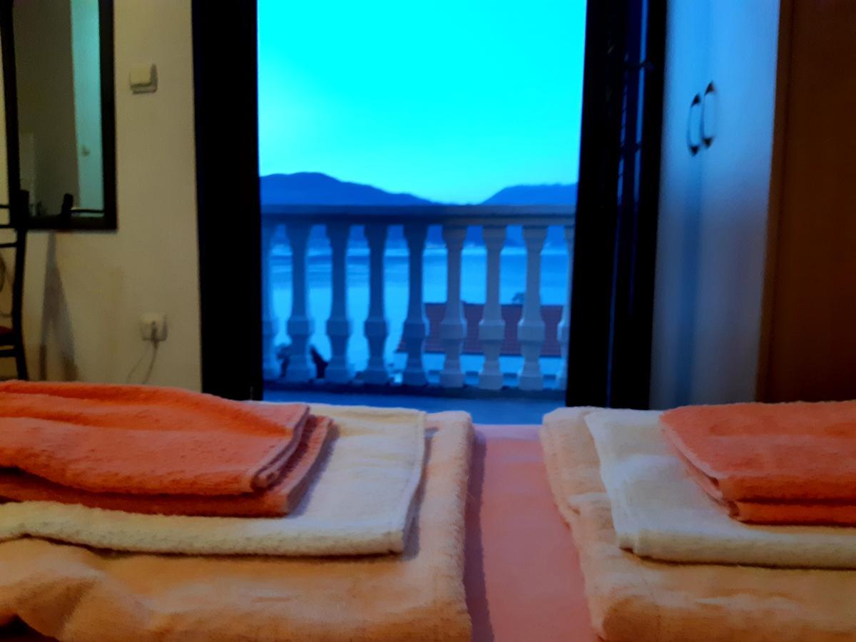 Apartments Ceca Tivat Extérieur photo
