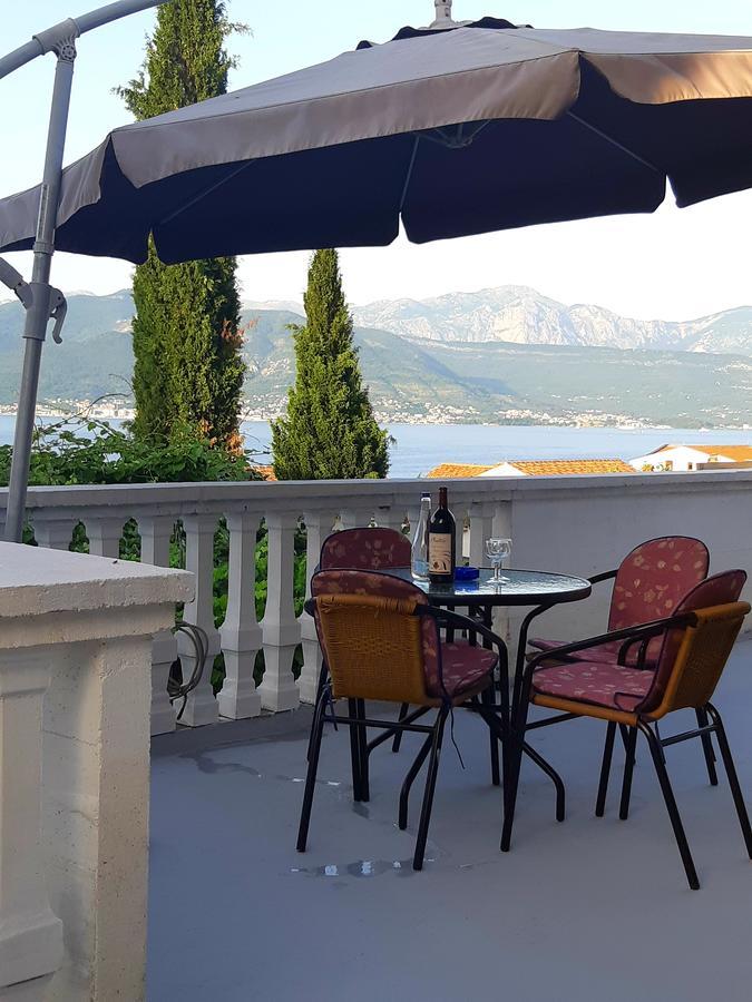 Apartments Ceca Tivat Extérieur photo
