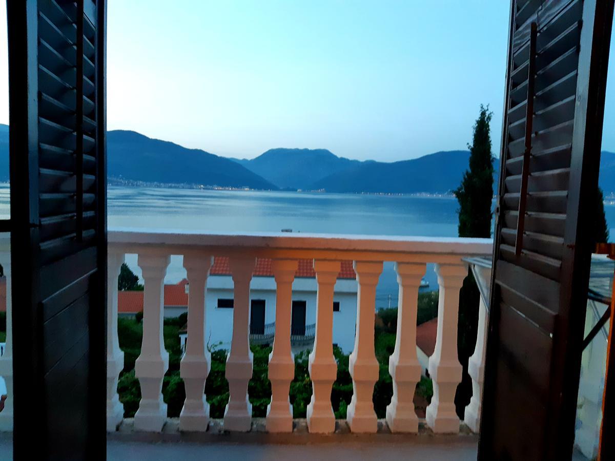 Apartments Ceca Tivat Extérieur photo
