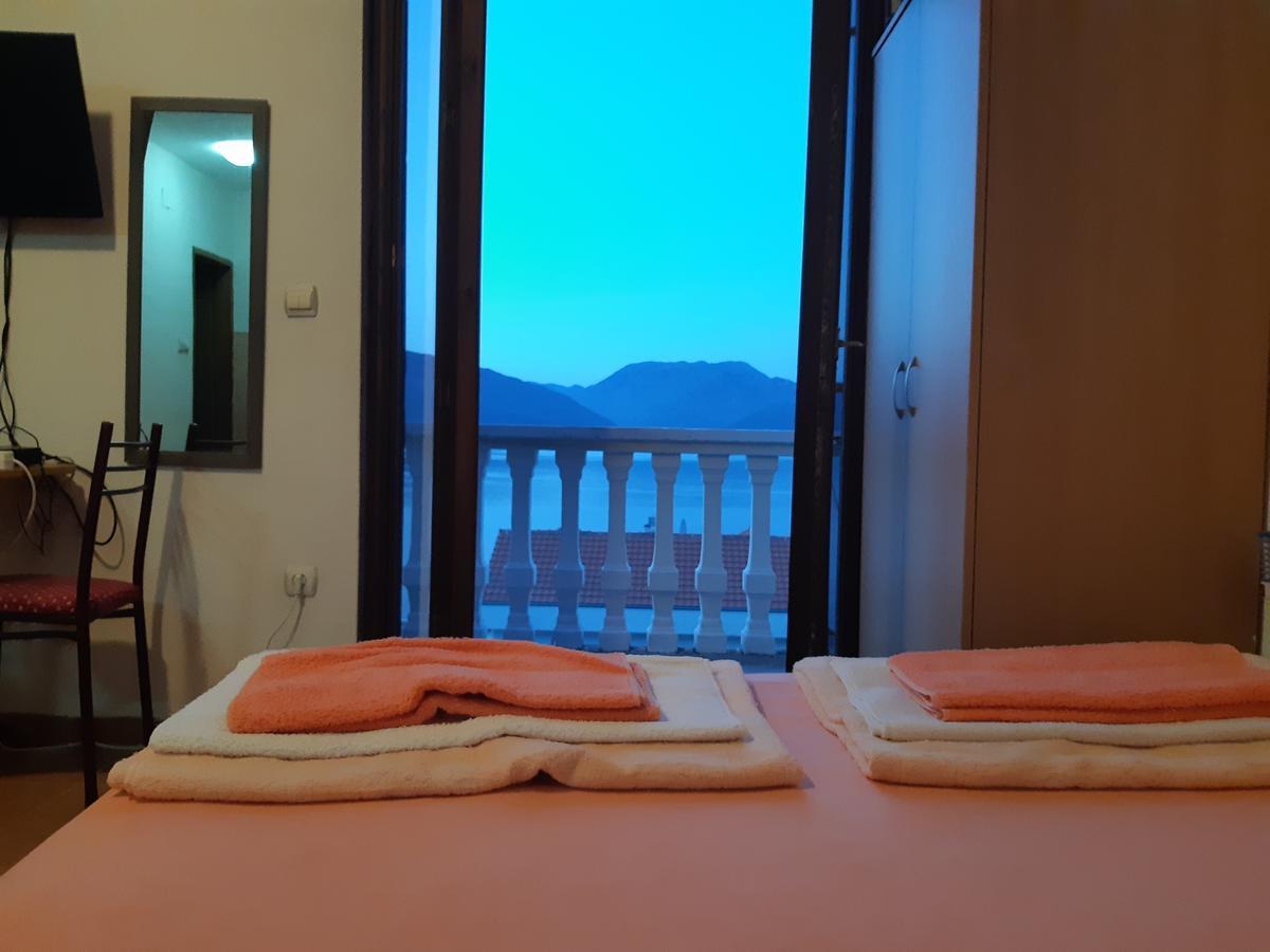 Apartments Ceca Tivat Extérieur photo