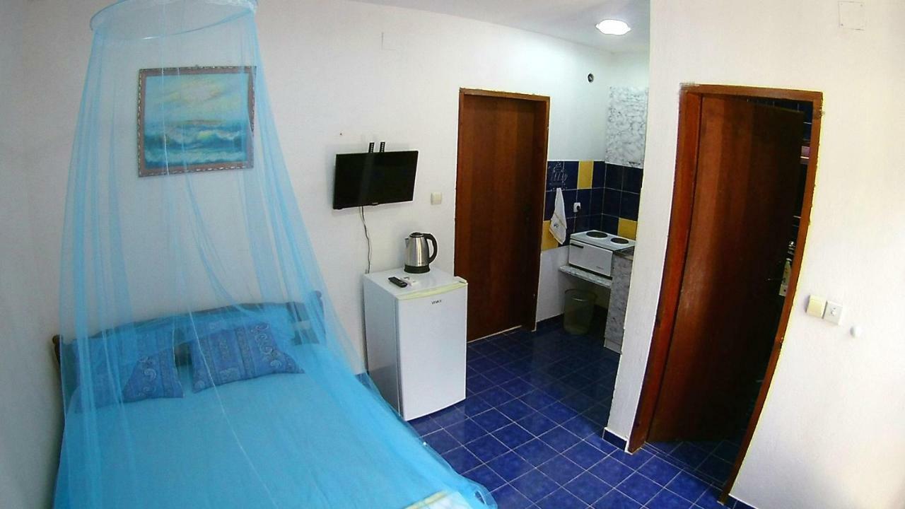 Apartments Ceca Tivat Extérieur photo
