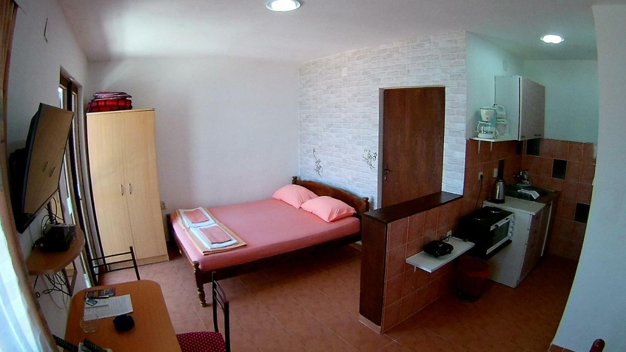 Apartments Ceca Tivat Extérieur photo