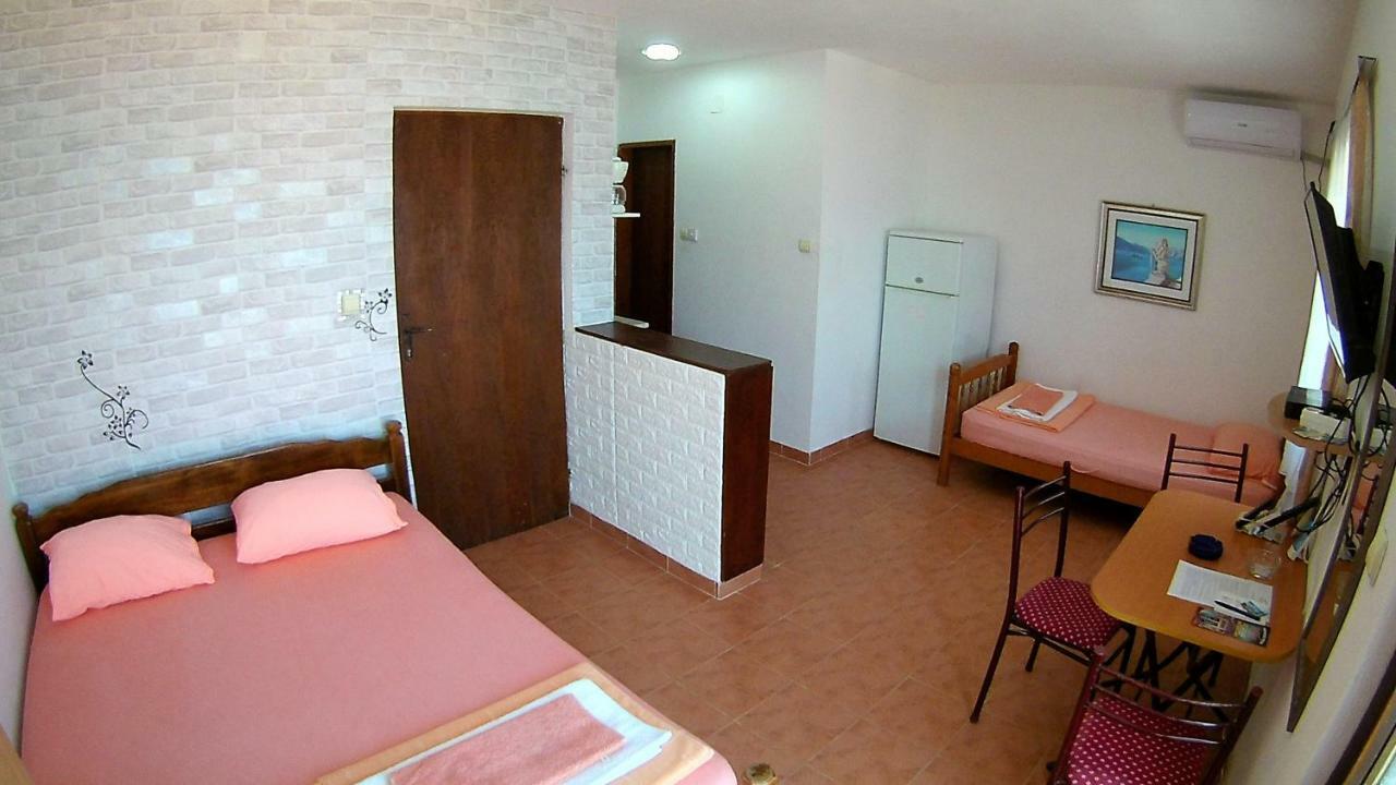 Apartments Ceca Tivat Extérieur photo